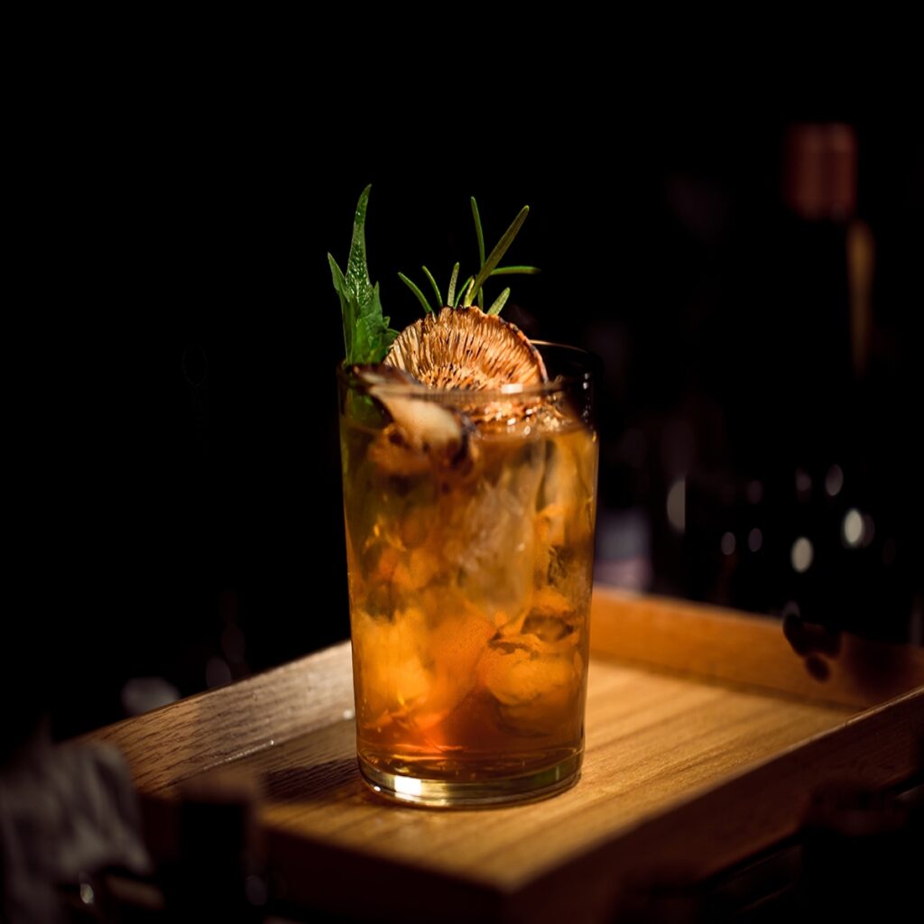 Cocktails ‘n’ more